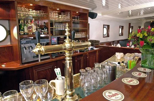 Boat Barkentijn Marjorie Hotel Antwerp Botel