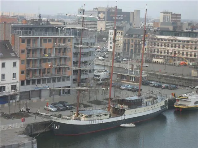 Hotel Boat Barkentijn Marjorie Amberes